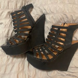 Black Boutique Wedges